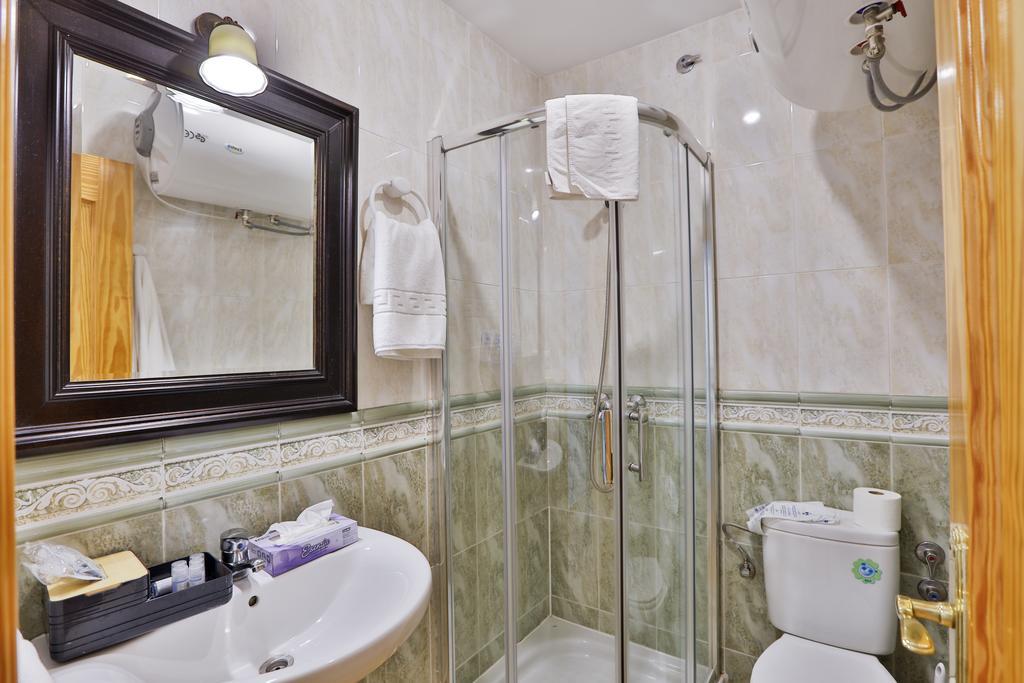 Apartamentos Castillo Казорла Экстерьер фото
